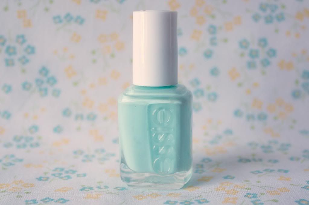 Essie Mint Candy Apple