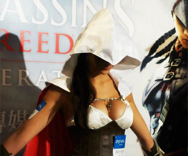 Cosplay Ezio - Assassin's Creed 3 - Jessica Cambensy